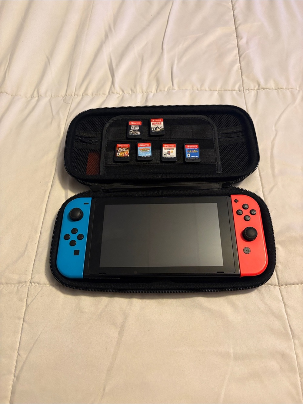 Nintendo Switch with Neon Blue & Neon Red Joy‑Con in Protective Case w/ 7 games - Picture 4 of 9